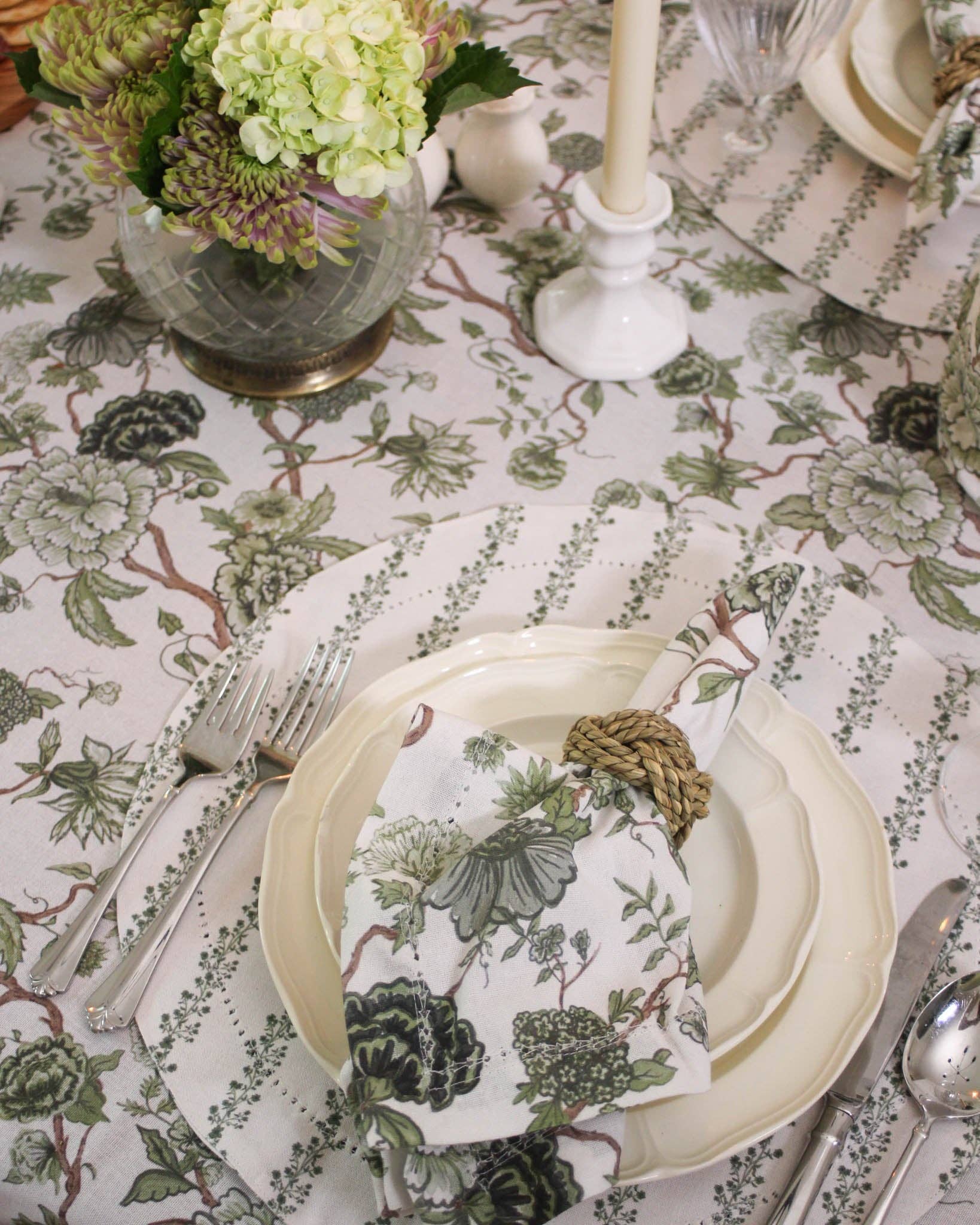 Willamere - Wholesale Dinner & Cloth Napkin - Florence Floral Napkins, Set of Four Fern5