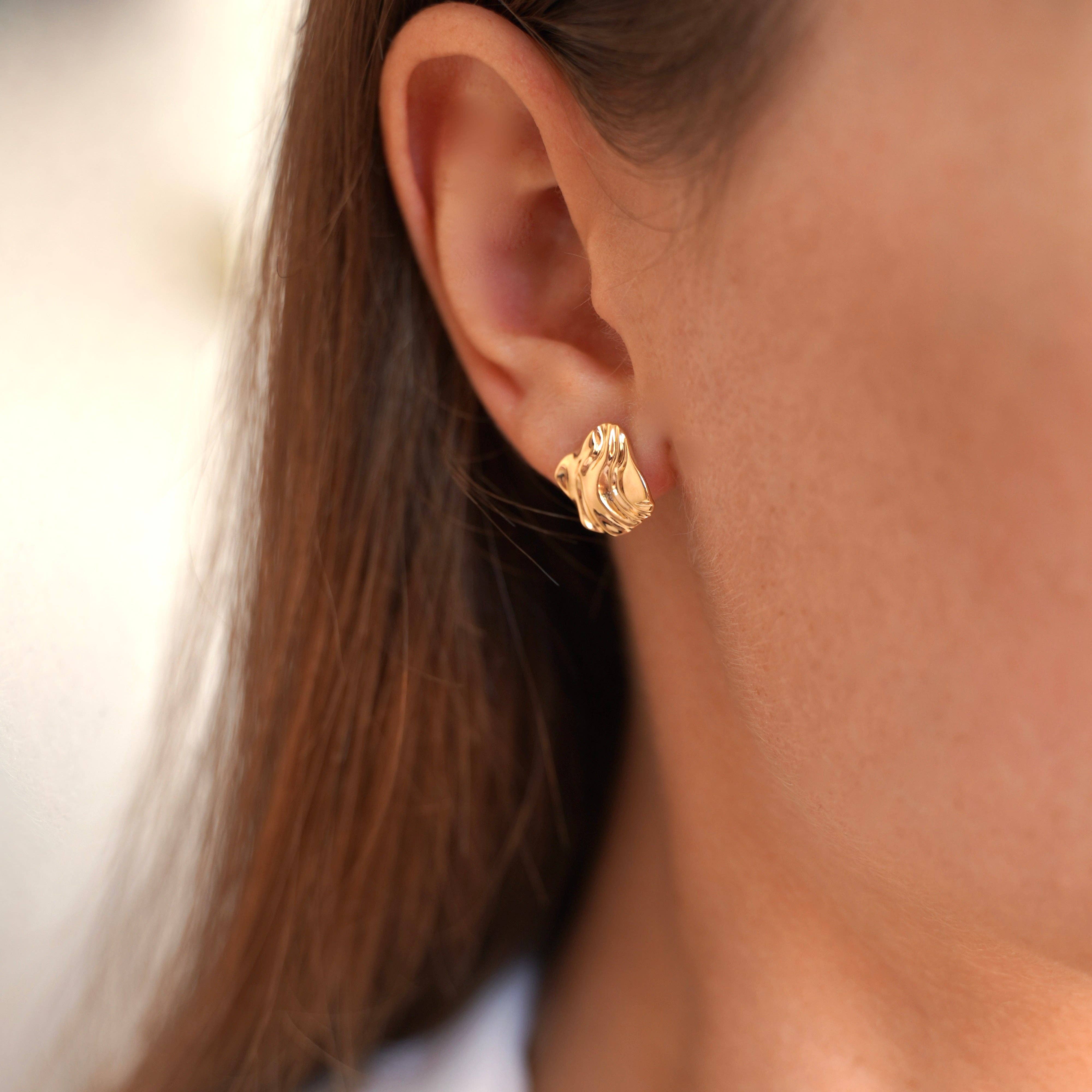 Meora Paris - Wholesale Stud/Post Earrings - Ocean Earrings 18k gold plated1