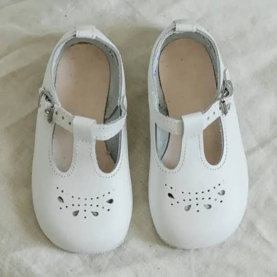 Correa en T Alison, color blanco para venta al por mayor de Zimmerman Shoes