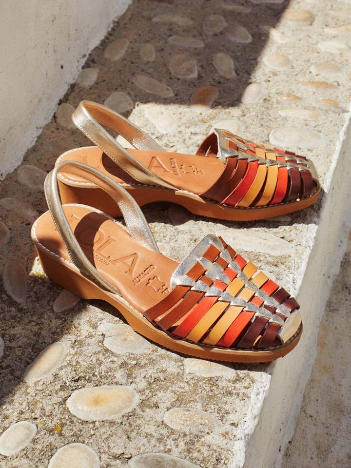 Sandales Macarella Camello-Coral pour la vente par Lola Almagro