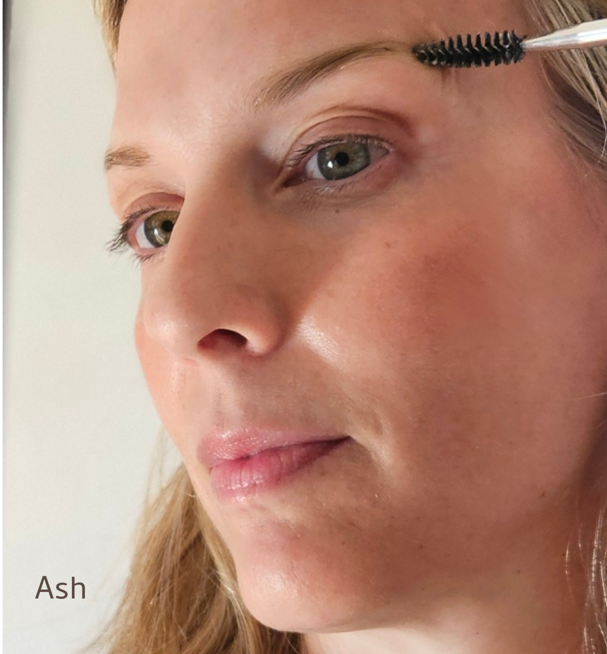 River Organics - Wholesale Eyebrow Pencil/Filler - Ash Eyebrow Wax - Tame, Tint & Grow1