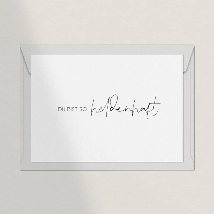 Carte postale Tu es tellement héroïque pour la vente par Debblschebbl Design Studio