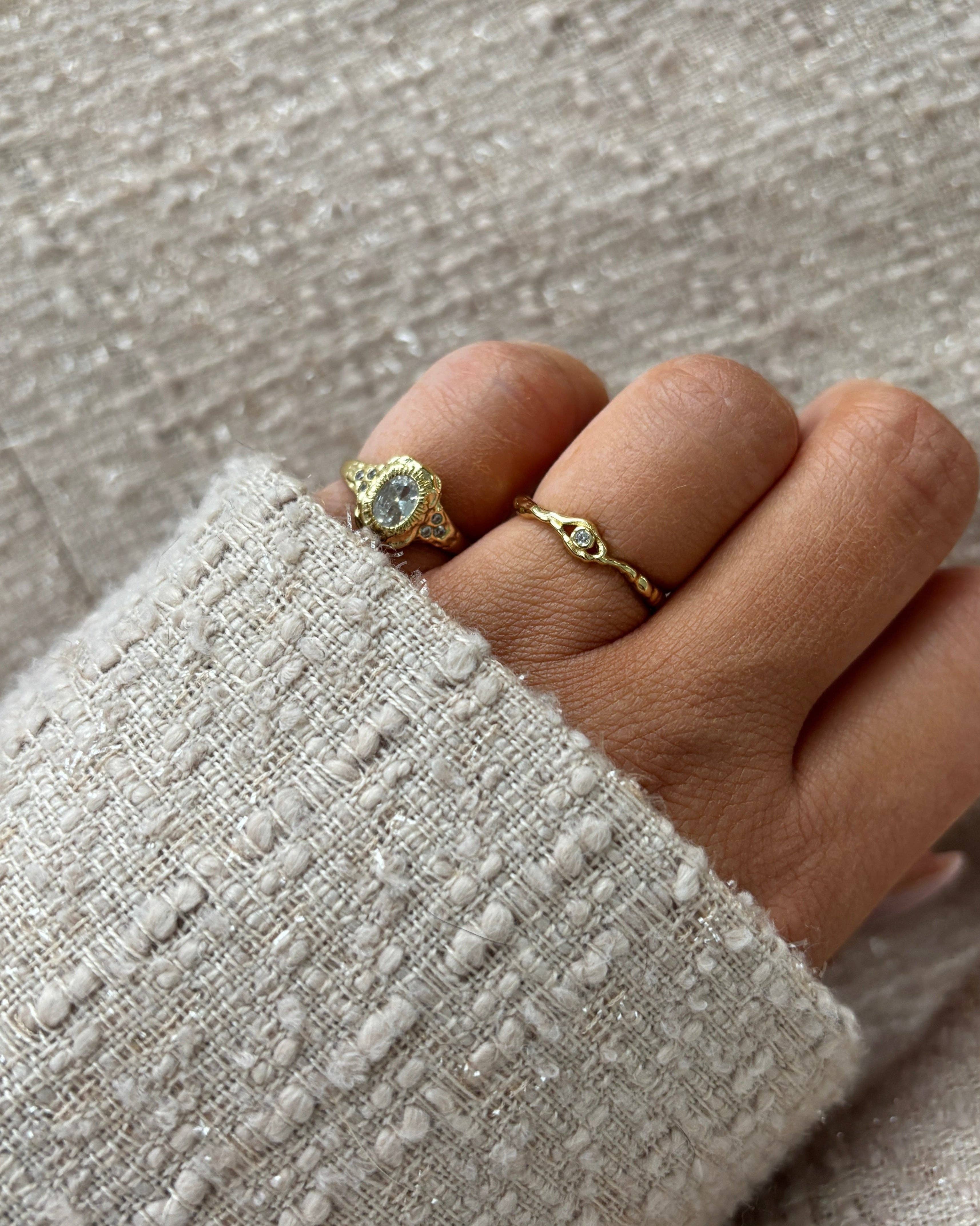 Nava Copenhagen – wholesale Single stone/solitaire ring – Osiris Ring - Gold Plated1