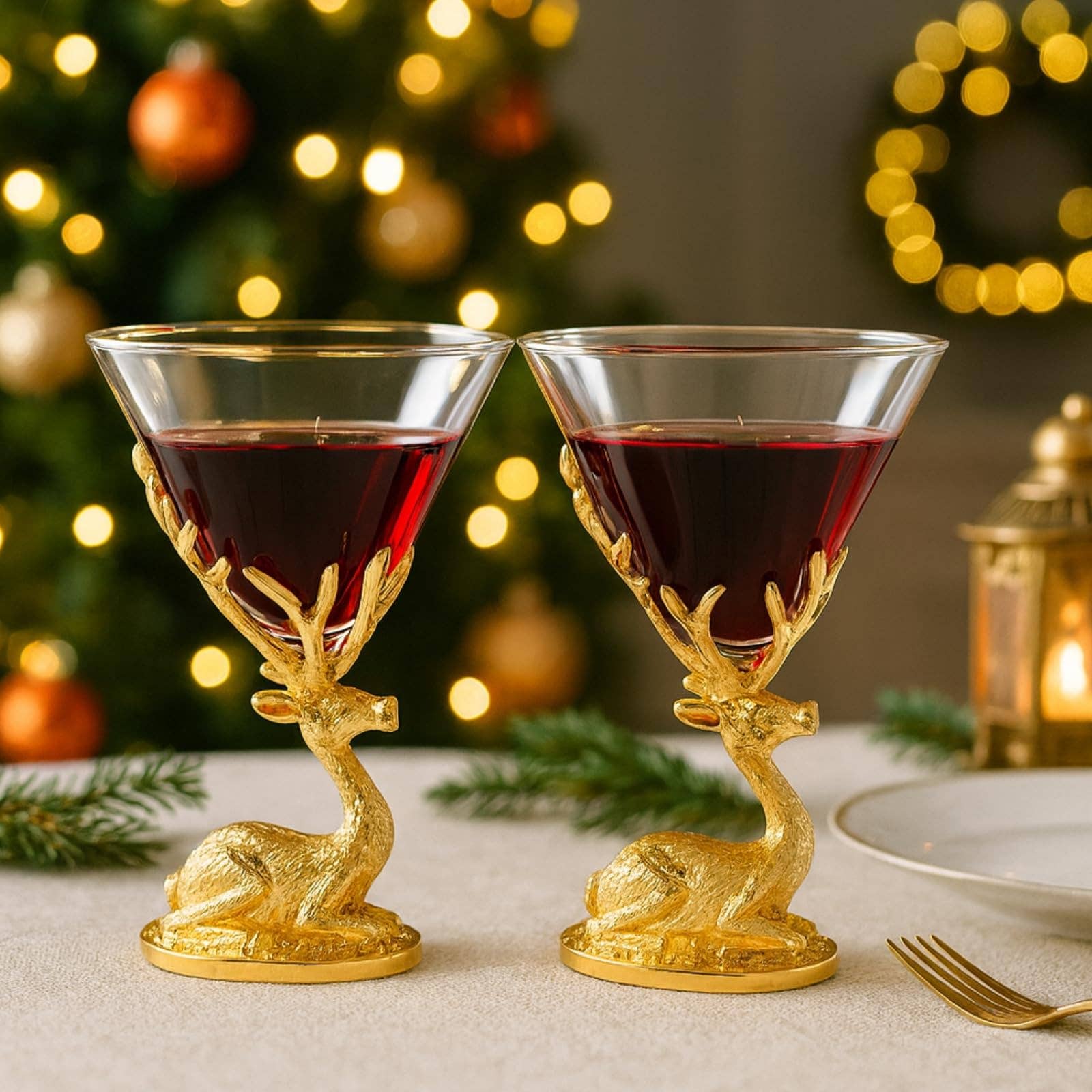 The Wine Savant /  Khen Glassware - Vente Verres à cocktail/alcool - Ensemble de 2 verres à cocktail avec bois de cerf, design cerf doré0