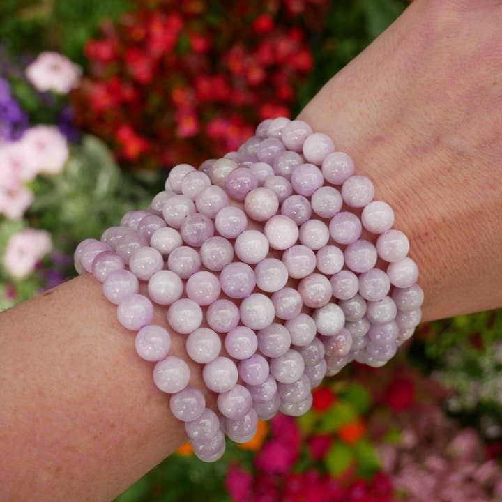 Kunzite perlearmbånd 8mm for engroshandel hos The Healing Sanctuary