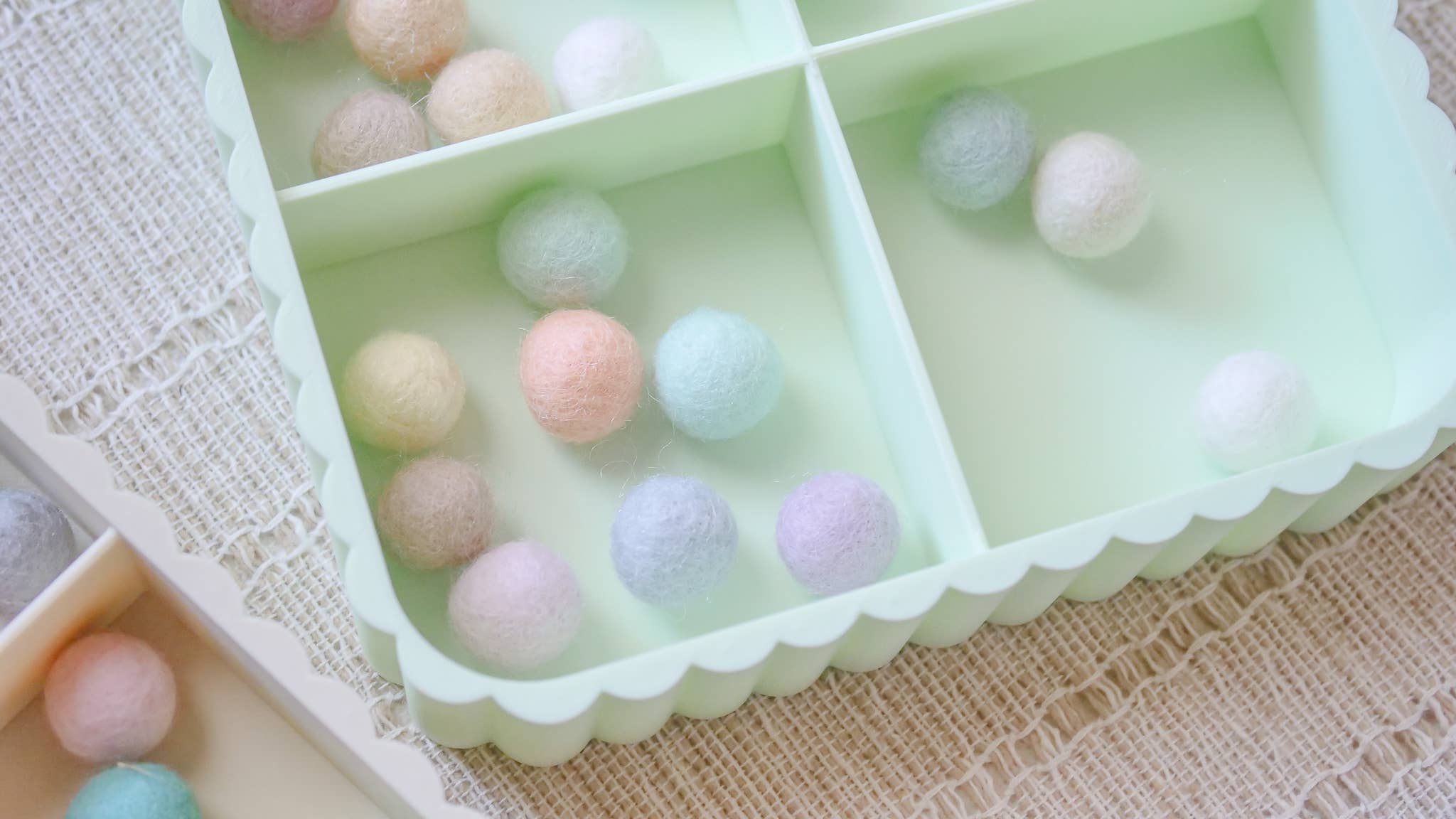 Hello Cutters - Wholesale DIY Craft Kit - Square Fluted Sensory Tray 3