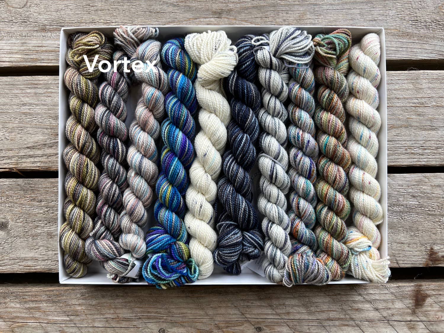 Koigu Wool Designs - Vente Fils à tricoter - Coffret de laine Koigu Pencil Box groupe 176