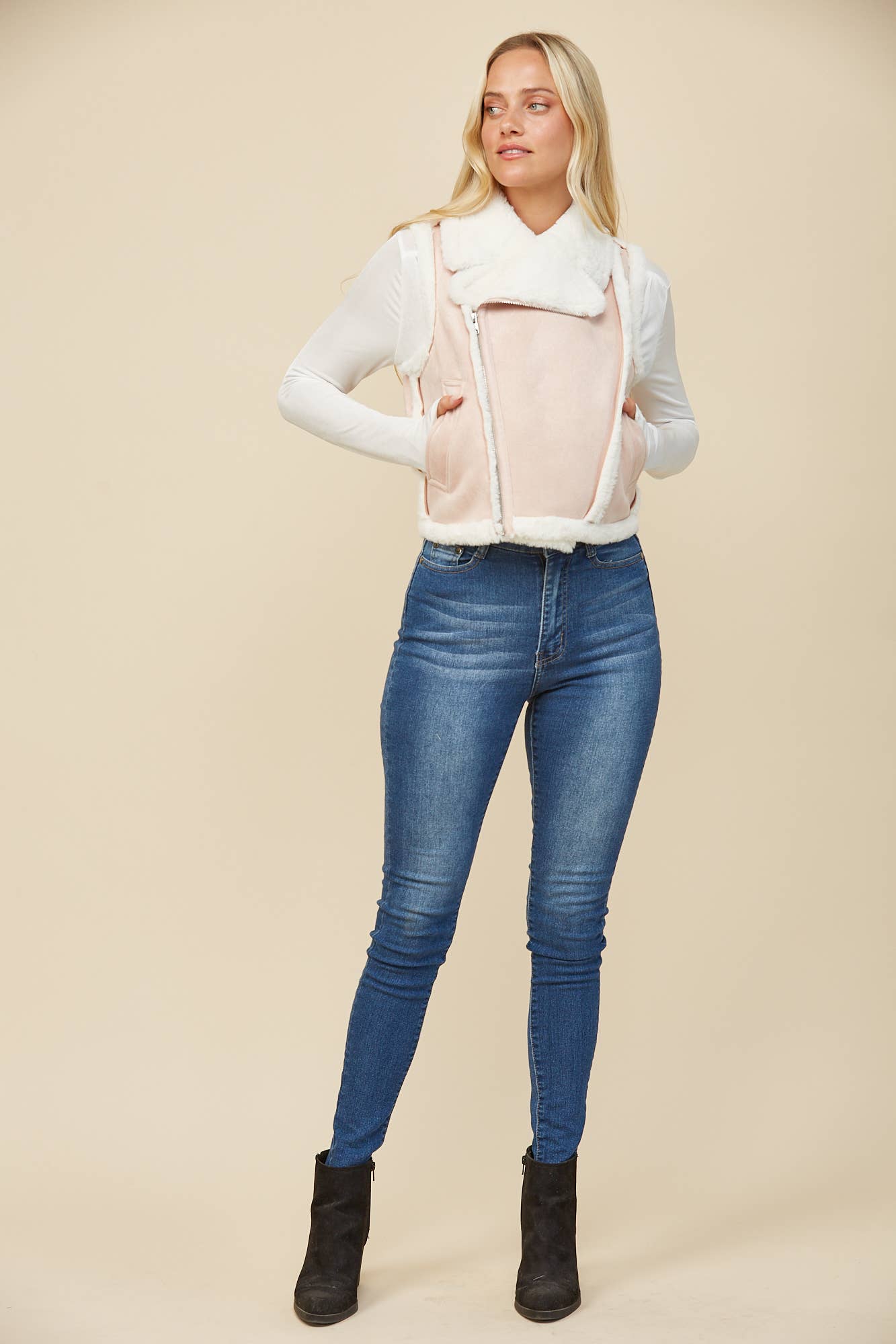 WISTERIA LANE - Vente Veste sans manches – femme - GILET EN PEAU DE MOUTON CONTRASTÉE 6433 BLUSH3