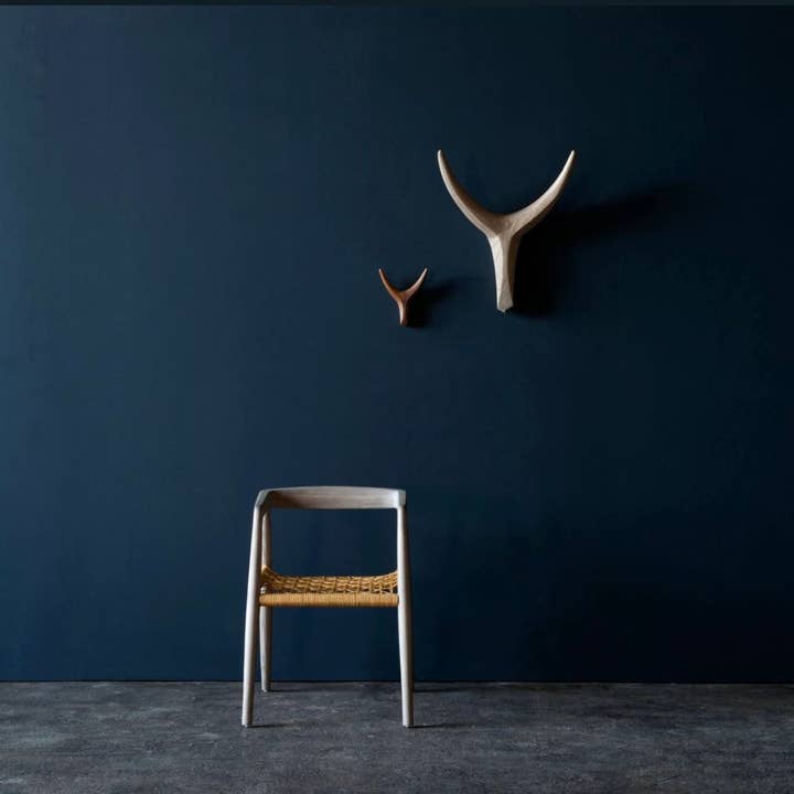 The African Home Goods - Wholesale Wall Accent - Nguni Head Ash Light Grey Iroko Wood | Animal Head Wall Deco5