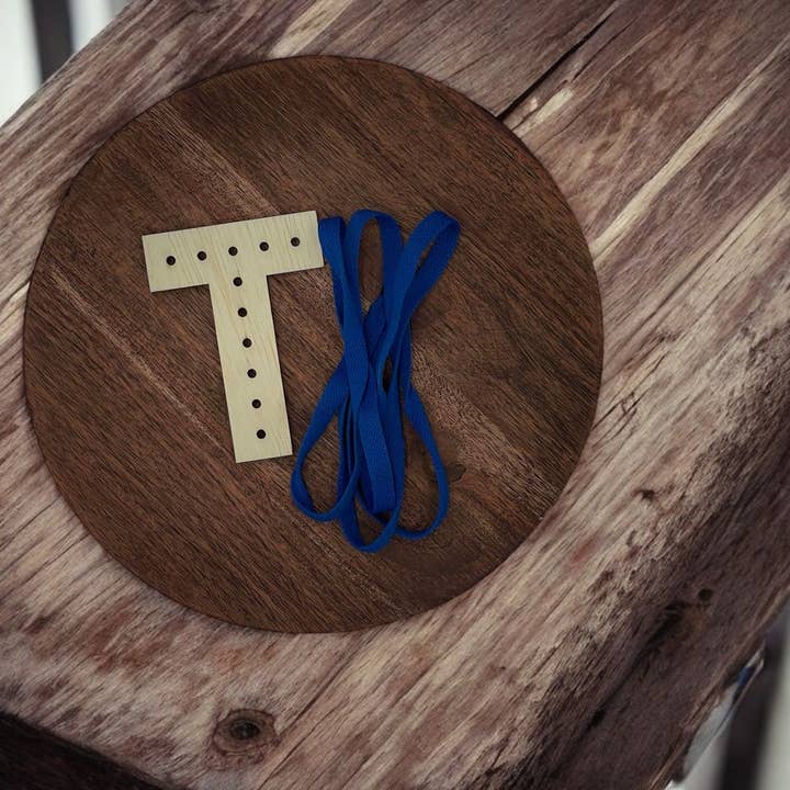 Montgomery and Claire - Wholesale DIY Craft Kit - Wooden Alphabet Letter Lacing Board – Personalized Learning Fun7