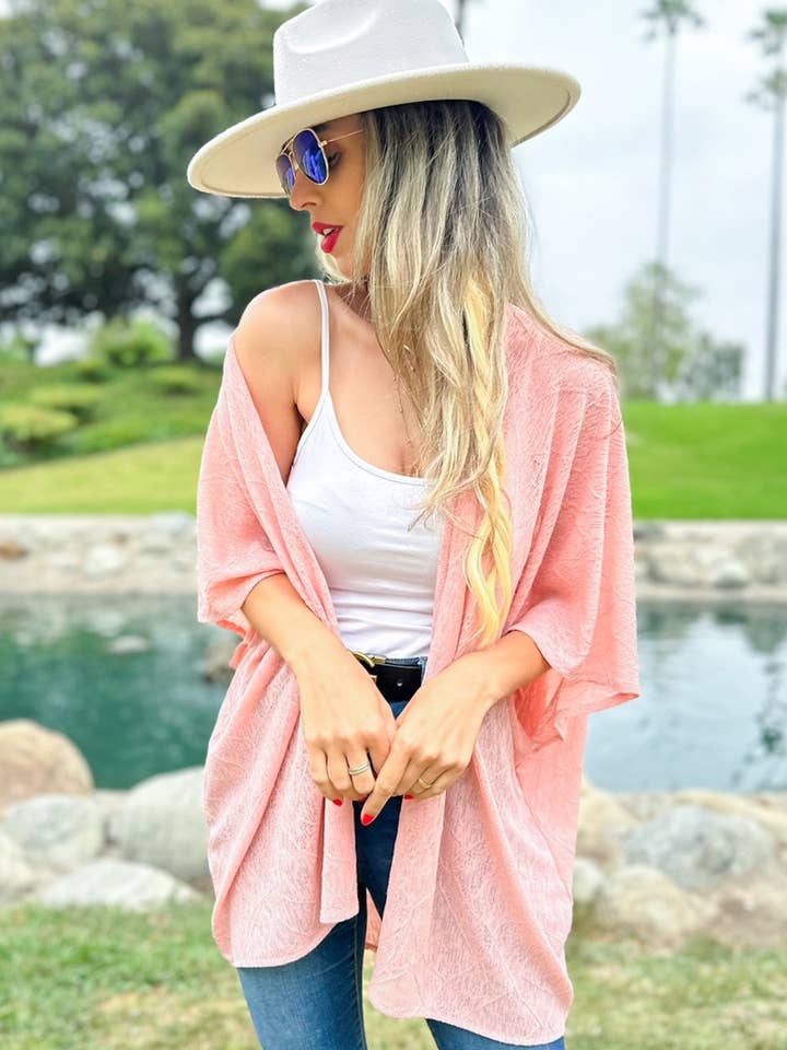 Korallstrukturerad skir jerseystickad lös passform Hög låg kimono för wholesale av AMOLI