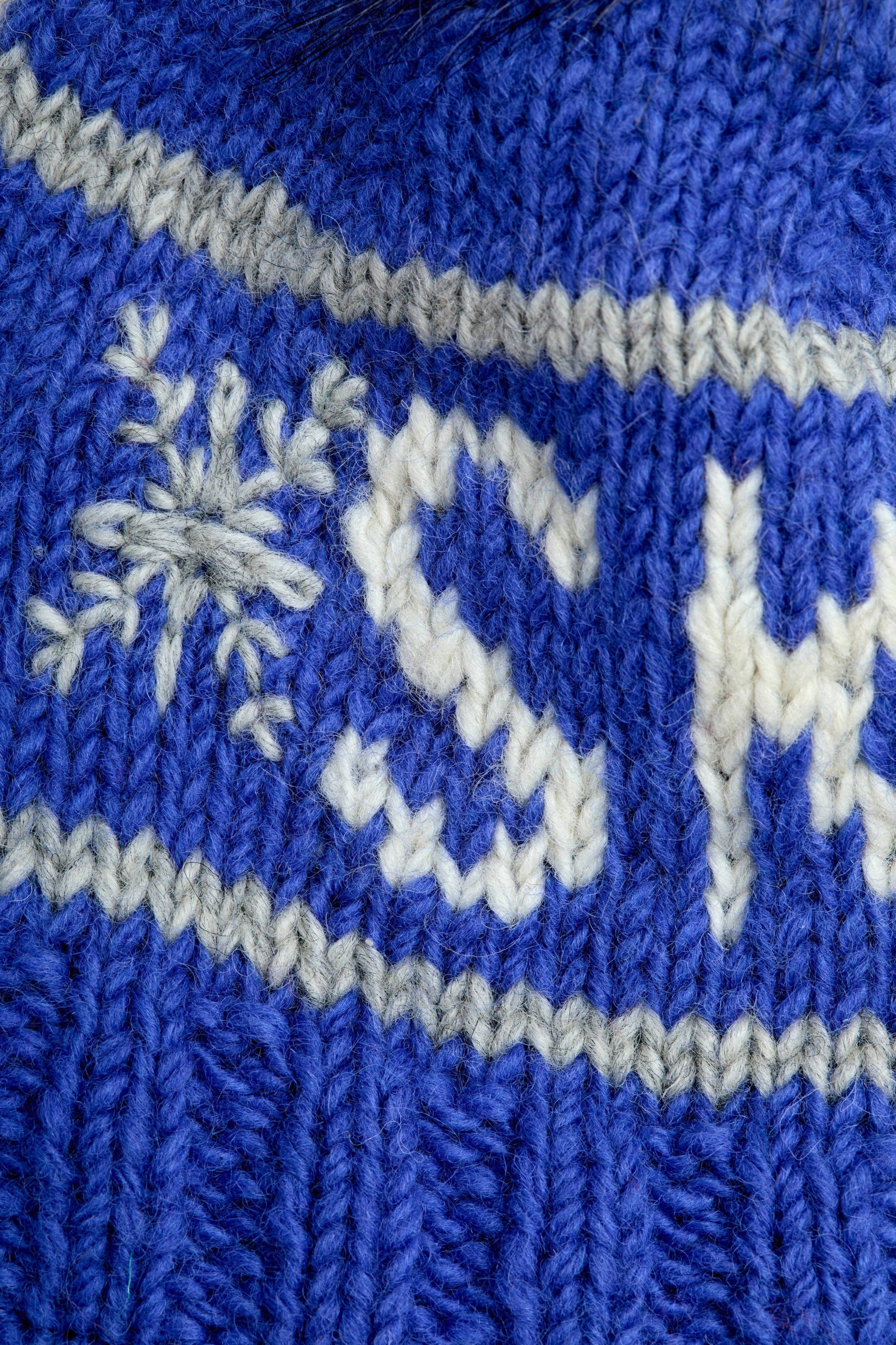 By Many Hands - Vente Bonnet – femme - Bonnet à Pompon Bleu Ski1