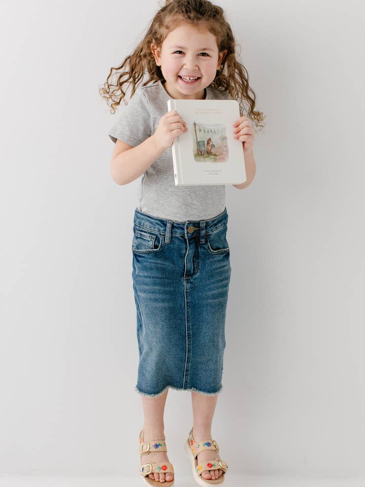 Jupe en jean délavé pour fille 'Nala' pour la vente par The Main Street Exchange