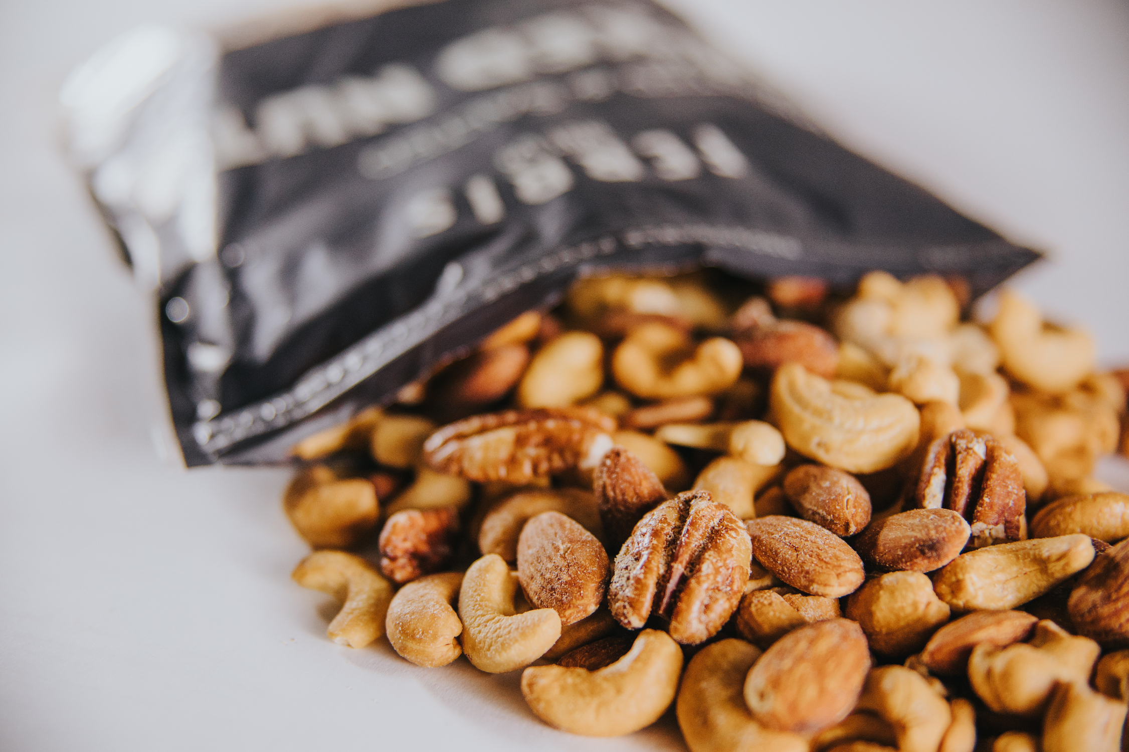 Ferris Coffee & Nut Co. - Wholesale Nuts - Deluxe Mixed Nuts (Roasted Salted) 10 oz.1