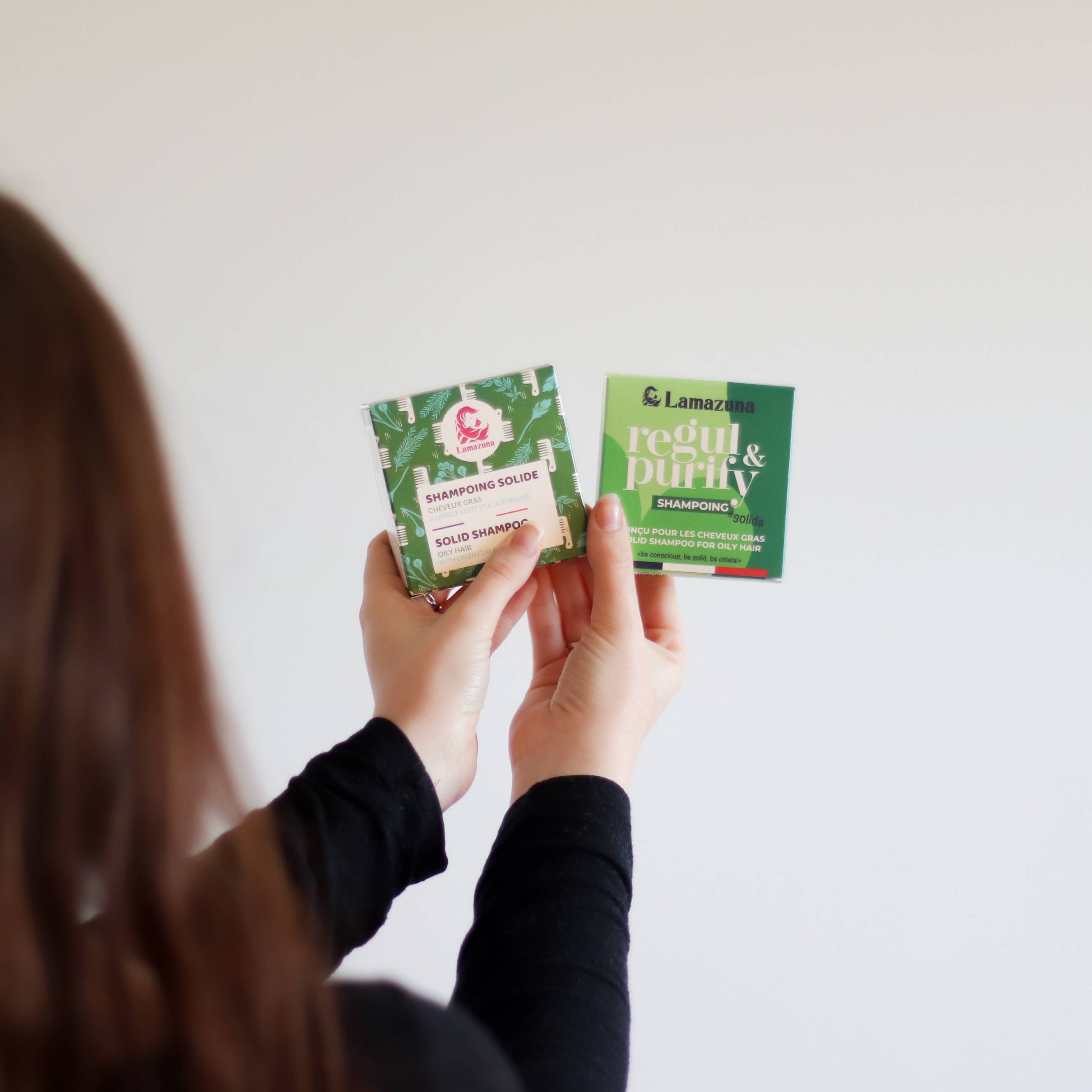 LAMAZUNA - Wholesale Shampoo Puck/Solid Shampoo - Oily hair shampoo - Green clay & spirulina - Regul & purify2