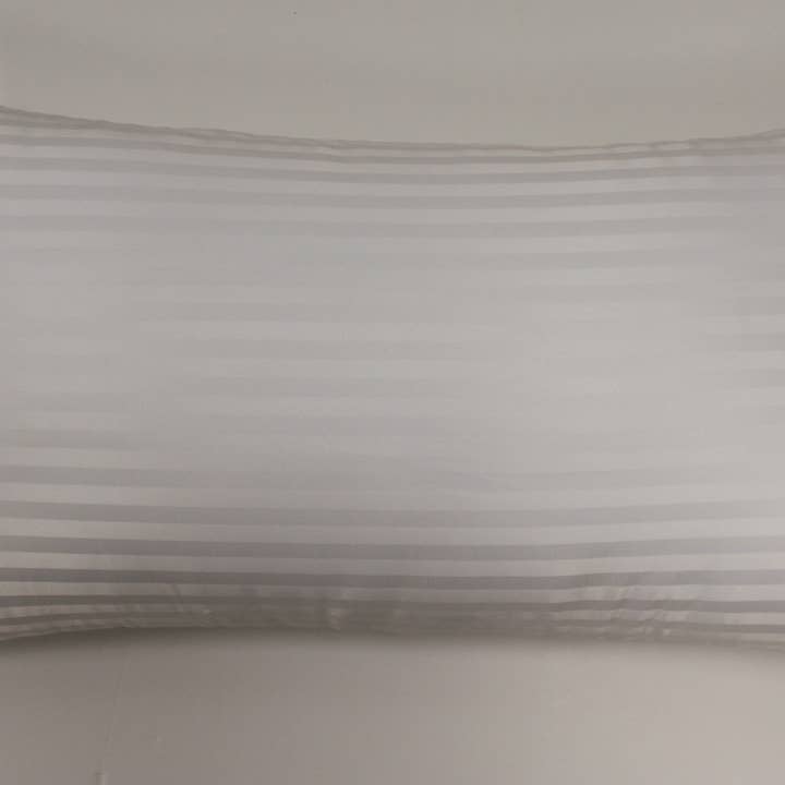 ALMOHADA FIRMEZA ALTA (Modelo Pretoria) para venta al por mayor de Purpura Home