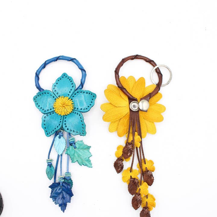 Sunflower Handmade leather inc - Wholesale Keychain - Women's - large leather flower keychain bag charm key purse3