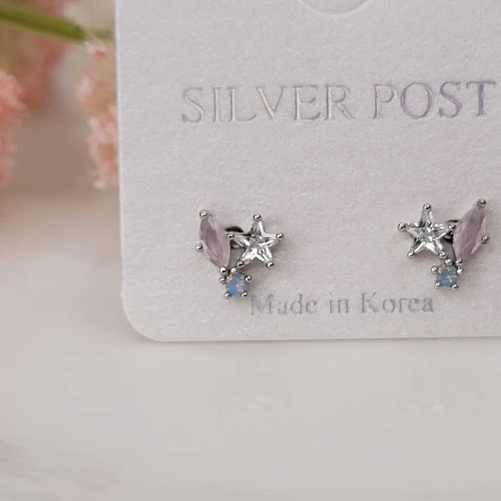 MINI-CZ-PFOSTENOHRRINGE. für den Großhandel von BETTYOH INC