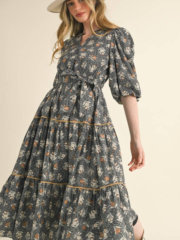 &MERCI - Wholesale Dress - Women's - BUBBLE SLEEVE LACE TRIM MIDI DRESS MDR34307