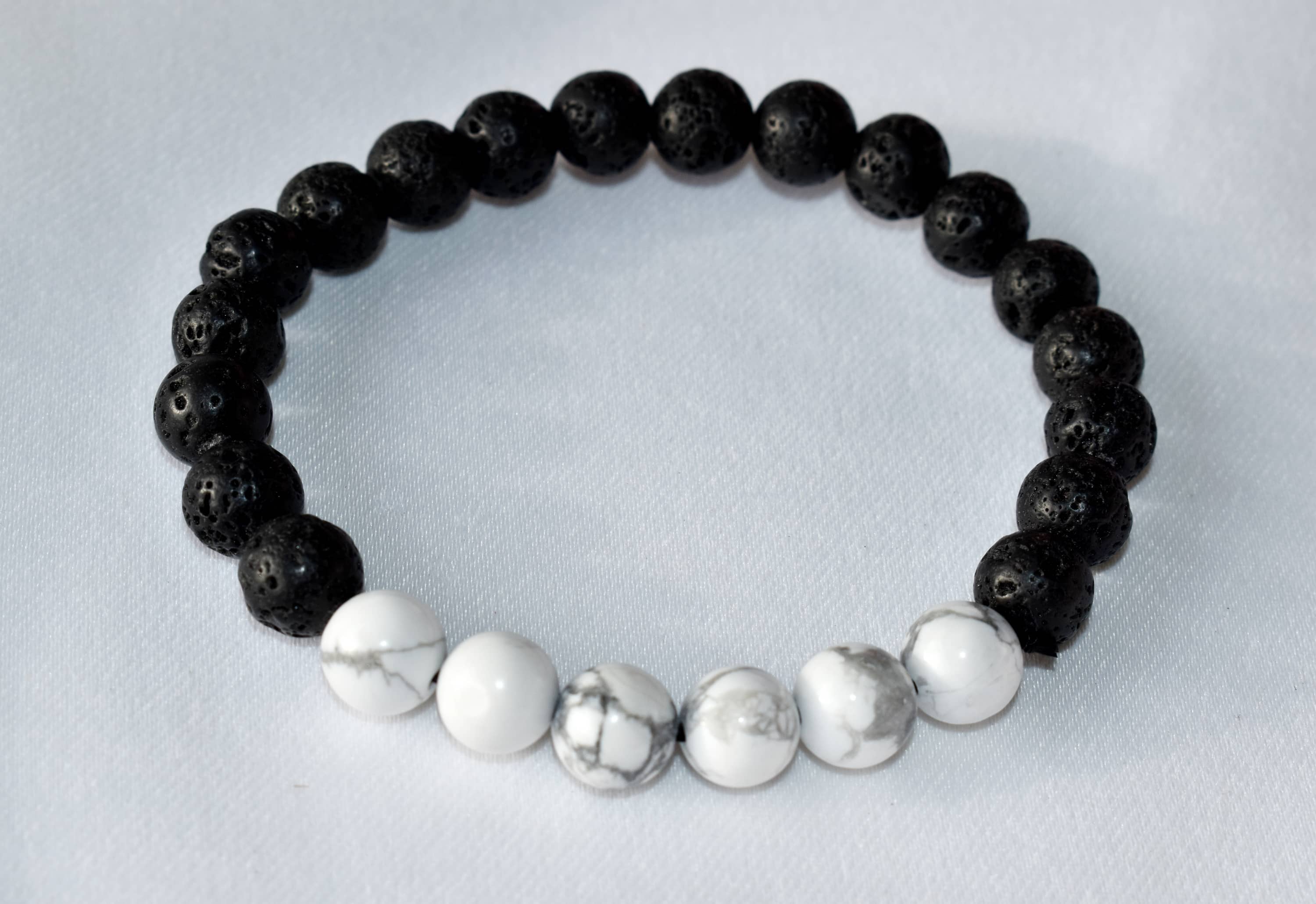 Soothing Crystals – wholesale Aromatherapy bracelet – Diffuser Bracelet | Lava with Howlite | Oil Diffuser2