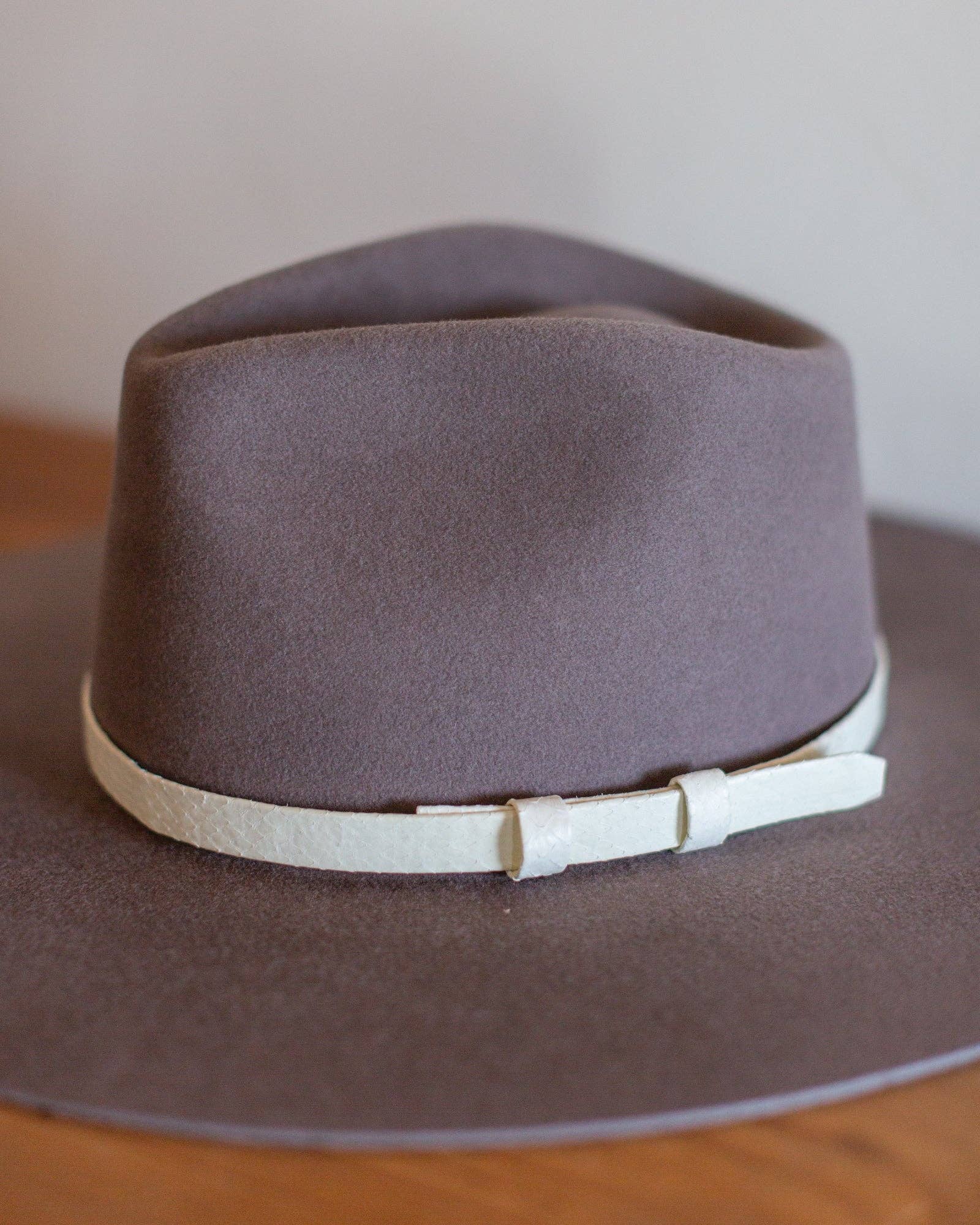 Crossbow Leather – Großhandel Hutzubehör – Damen – WASSERSCHLANGEN-HUTBAND7