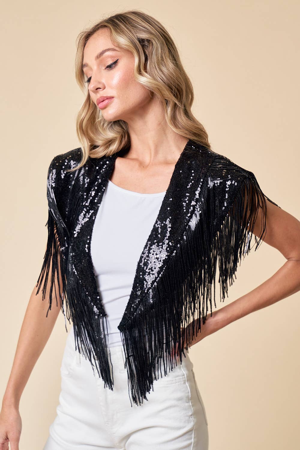 Saints & Hearts – Engroshandel Vest - Dame – SIJ5270A SORT FERIE FRYNSEDE PAILLETTER TRÆK/SJAL4