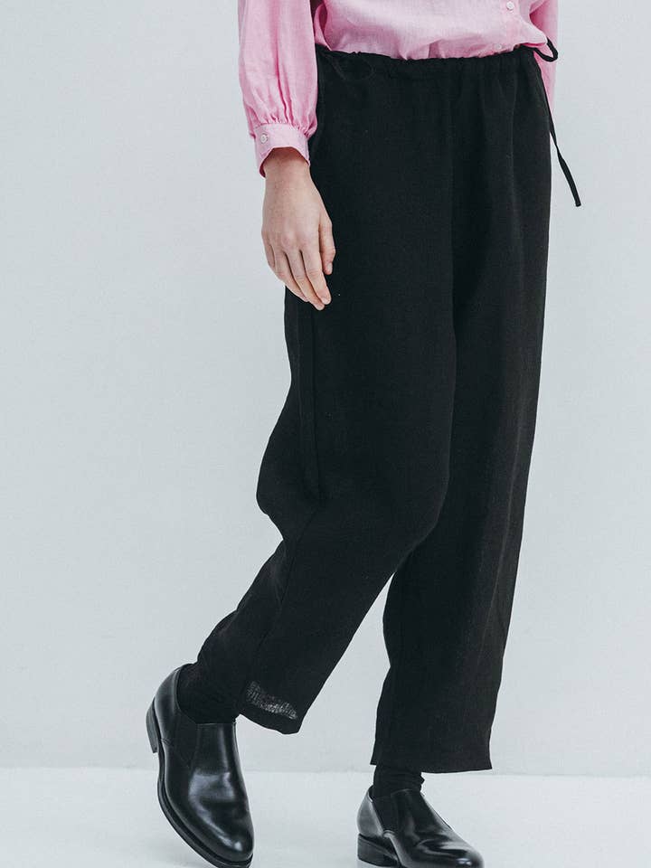 Pantaloni Affusolati Aubrey Neri per la vendita all'ingrosso da parte di Fog Linen Work