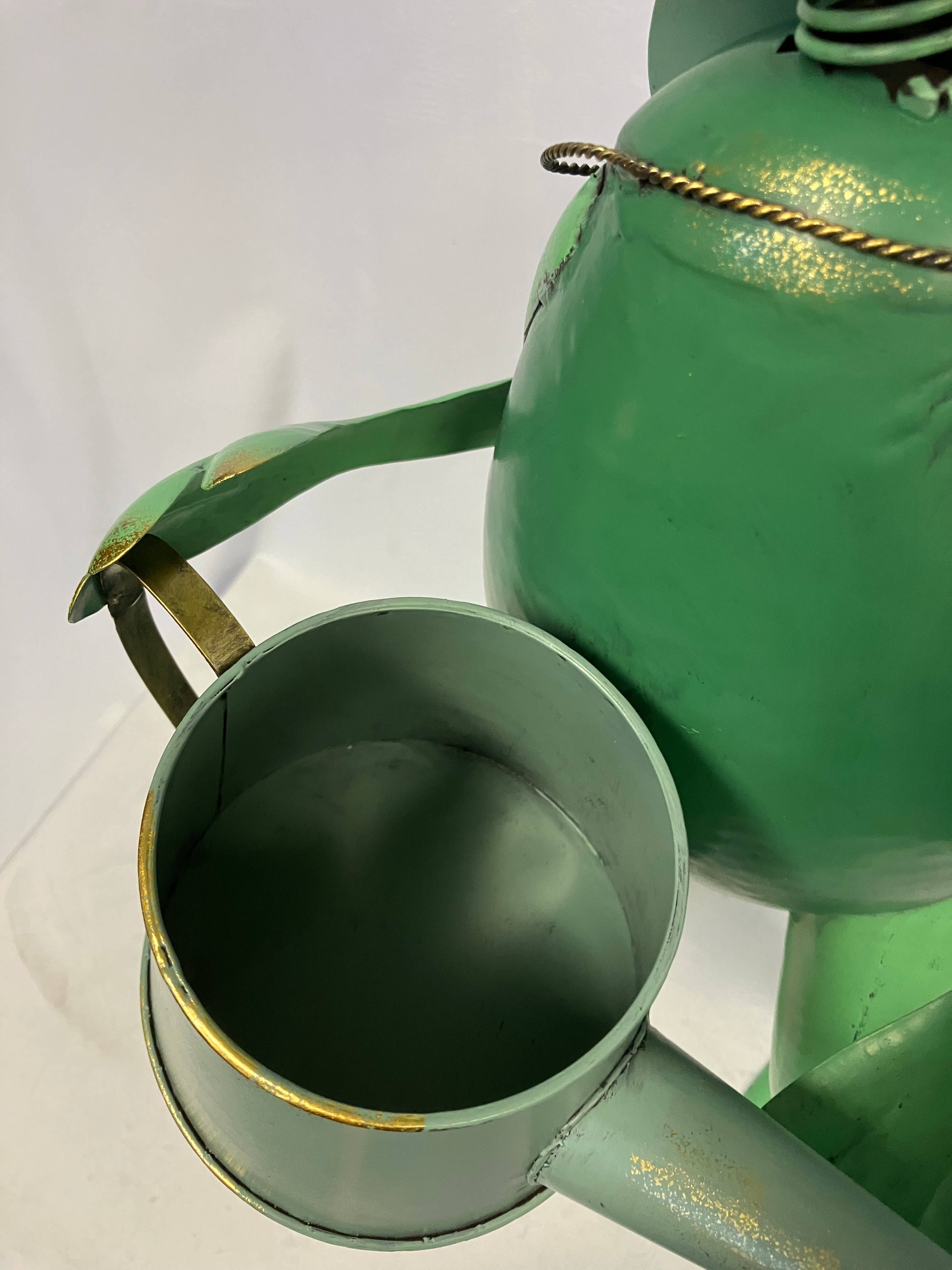 Continental Art Center - Wholesale Outdoor Ornament/Decor - Green Metal Frog Garden Statue Holding Watering Can3