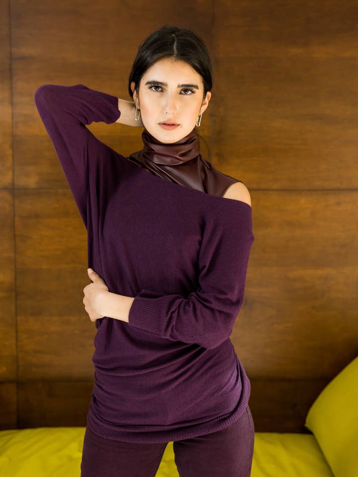 Bordeaux crop coltrui van veganistisch leer voor wholesale door Jennafer Grace