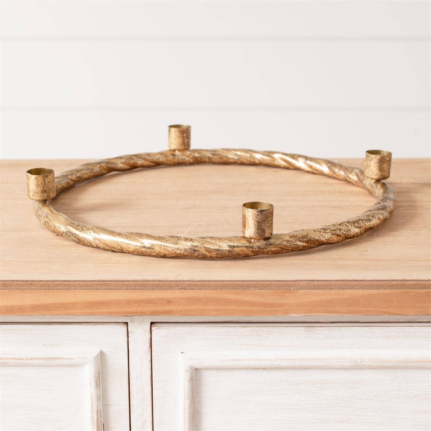 Audrey's Home & Gift - Wholesale Candle Holder - Gold Wreath Candelabra (Pk/04)6