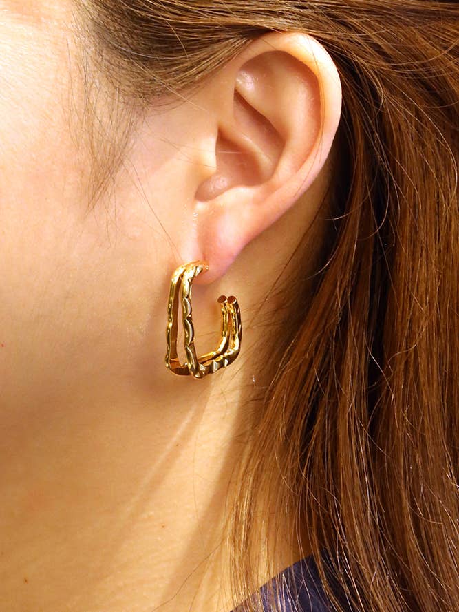 14K Double Crinkle Post Earrings for wholesale by Hana