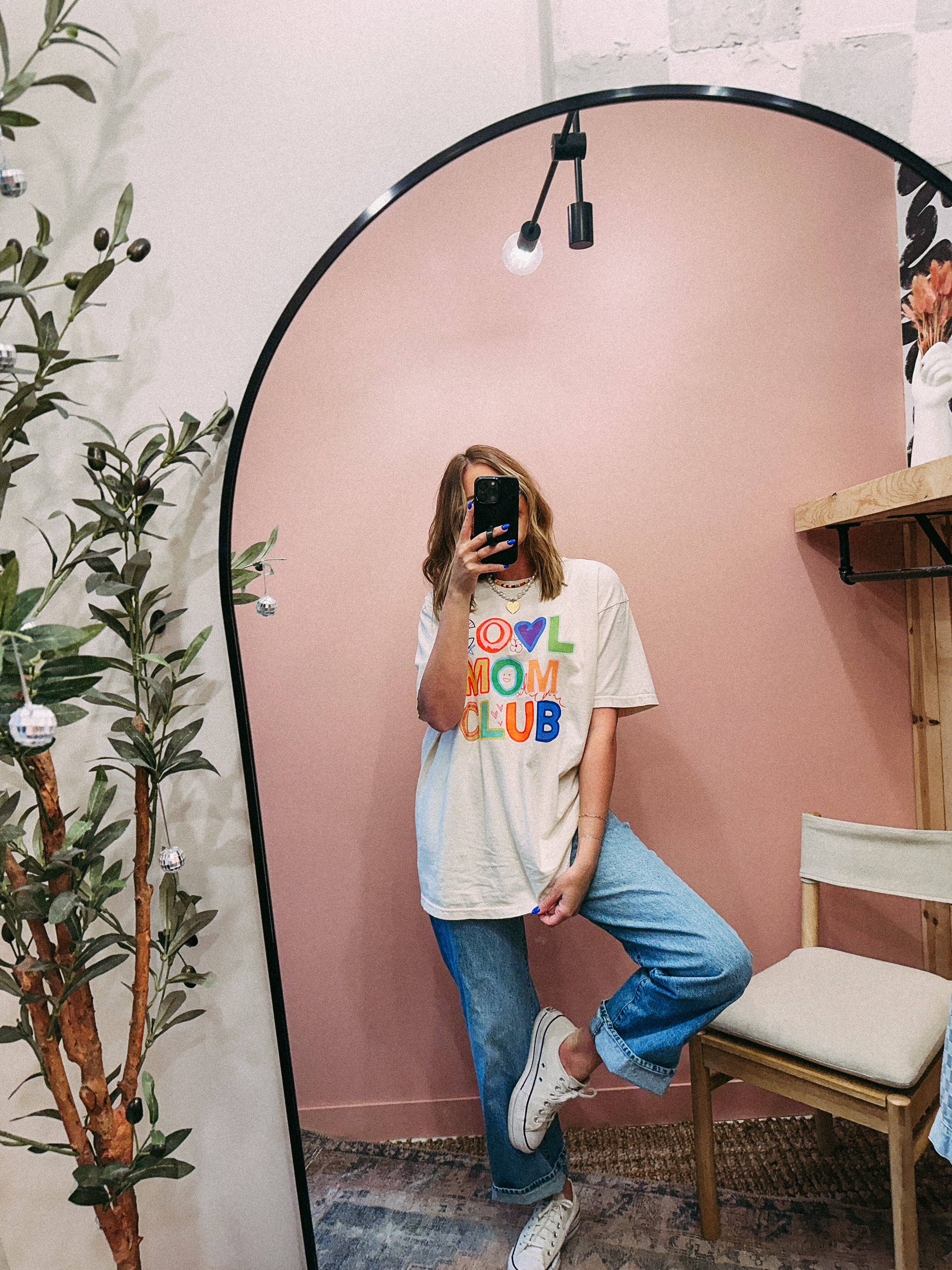 ETTA & EAST - Wholesale T-Shirt (Graphic) - Women's - funky cool mom club graphic tee - ivory1