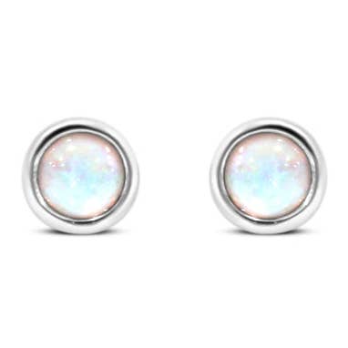 Clous d'oreilles à pois lumineux opale bleu laiteux pour la vente par Chloe + Lois