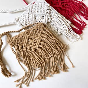 Mimi Flower Crochet Straw Crossbody Bag with Tassel Zipper Pull