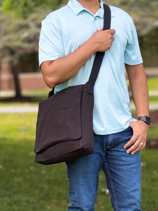 US Bags - Wholesale Messenger Bag - Unisex - Flap-Over Canvas Messenger Bag | Crossbody Laptop Travel2