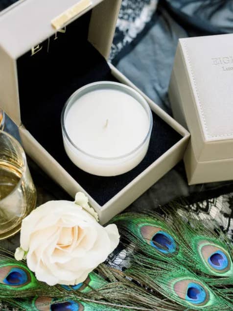 Vela de luxo Bourbon & Lace por atacado de Emery Collection