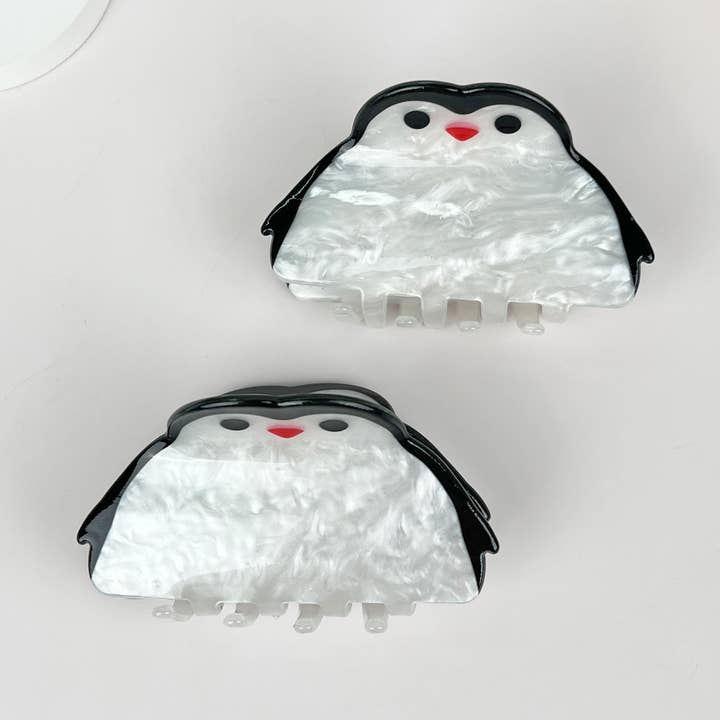 White Acrylic penguin animal hair claw clip for wholesale on Faire0