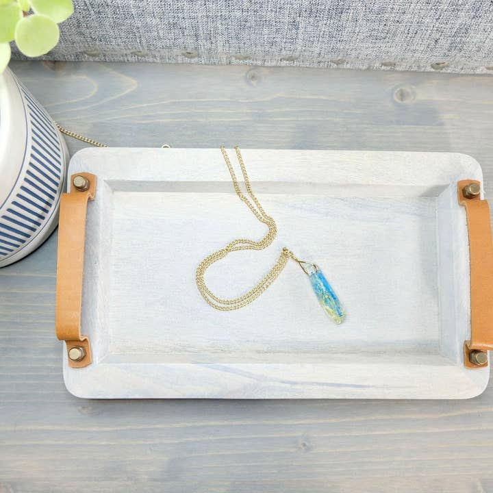 BlueButterflyBazaar – Großhandel Kette mit Anhänger/Charm – Reylo kleiner Anhänger Kyber Kristall Halskette gelb und blau für Rey und Ben Solo Crystal Star Wars Geschenk