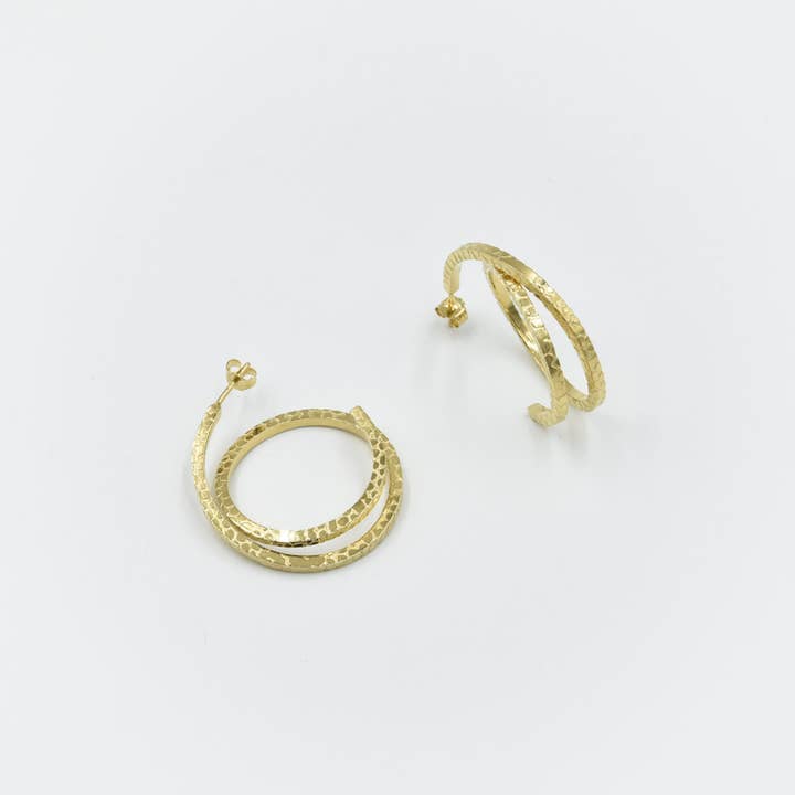 _BOWIE double hoop earrings and other Purchase Wholesale david bowie earrings. Free Returns & Net 60 Terms on Faire trending on Faire.