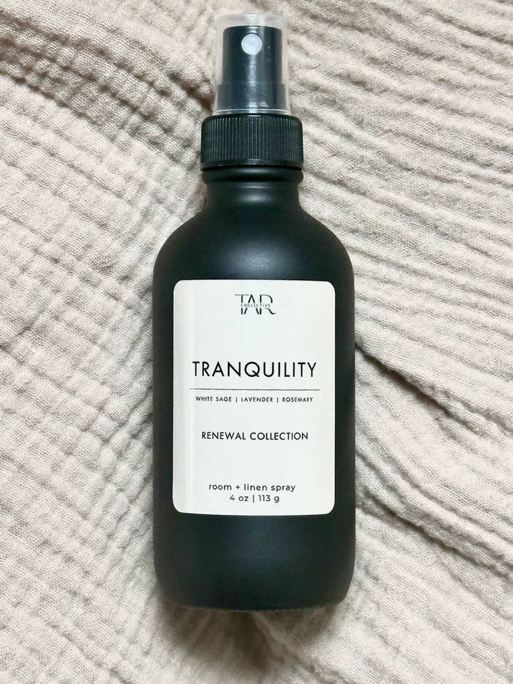 Spray d'ambiance Tranquility 118 ml pour la vente par TAR Collective