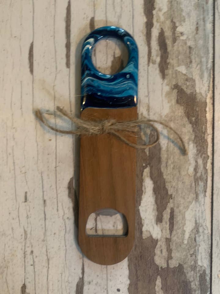 Apribottiglie in noce nero per la vendita all'ingrosso da parte di Nikita Fine Art LLC