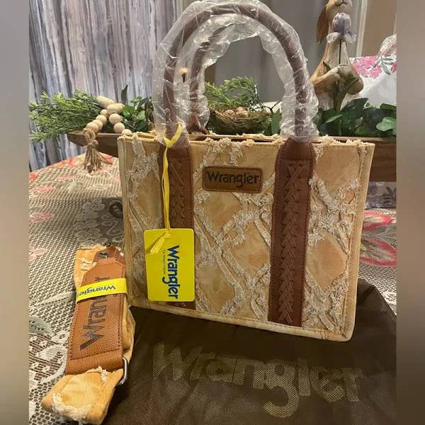 South End Clothing and Apparel L.L.C - Wholesale Tote bag – Women's - Wrangler Denim Frayed Fringe Crossbody Canvas Tote3