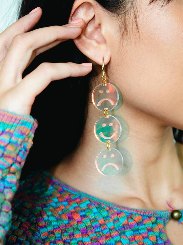 Boucles d'oreilles Mixed Emotions pour la vente par Tori's Trinkets