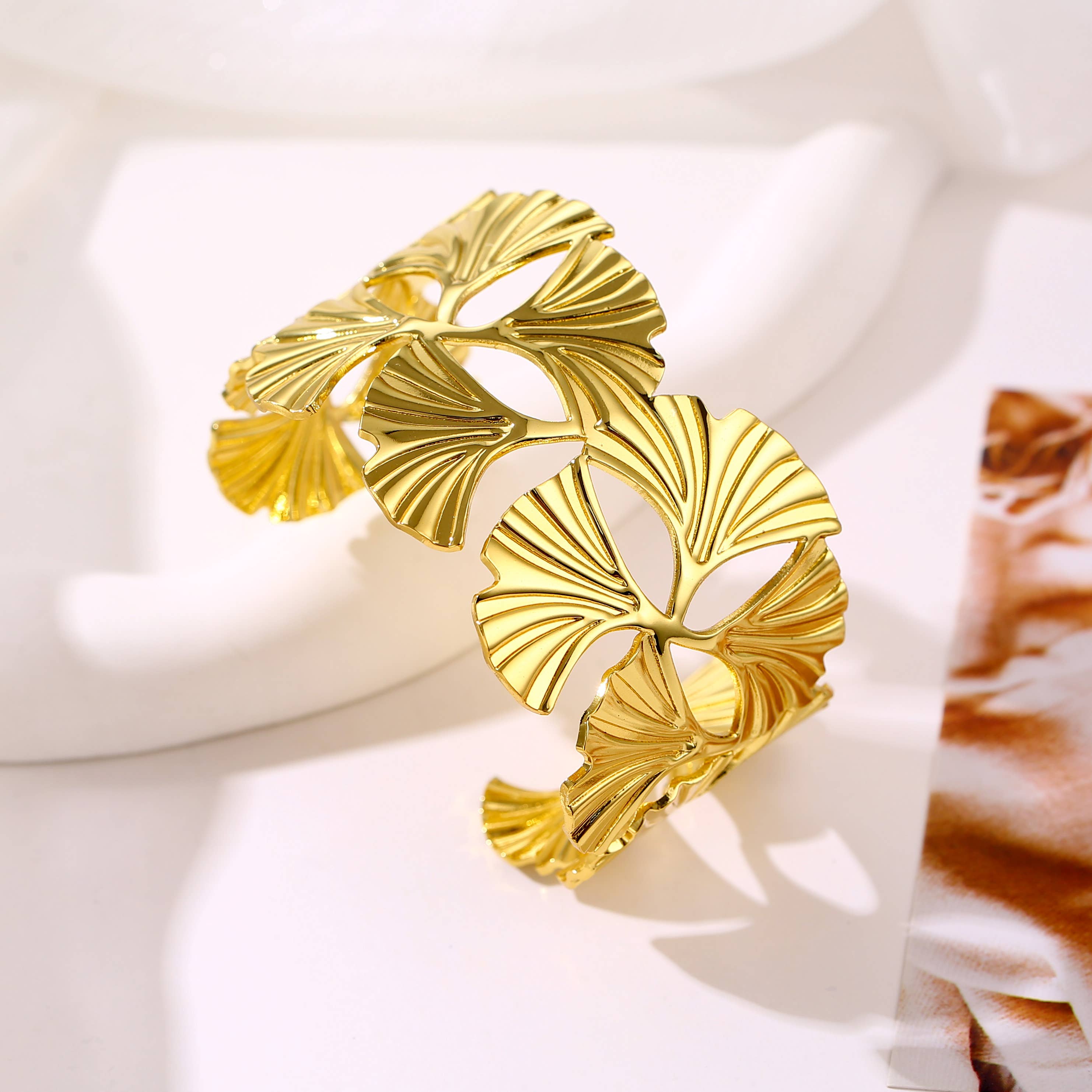 Kapyco - Wholesale Cuff Bracelet - Stainless steel cuff bracelet - BR1103430