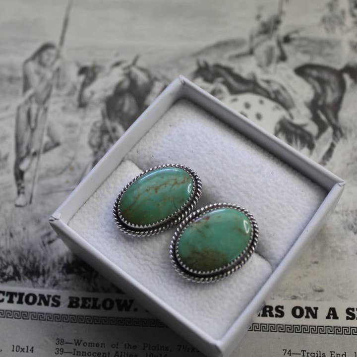 Türkisfarbene Berg-Ohrringe für den Großhandel von The Diamond J