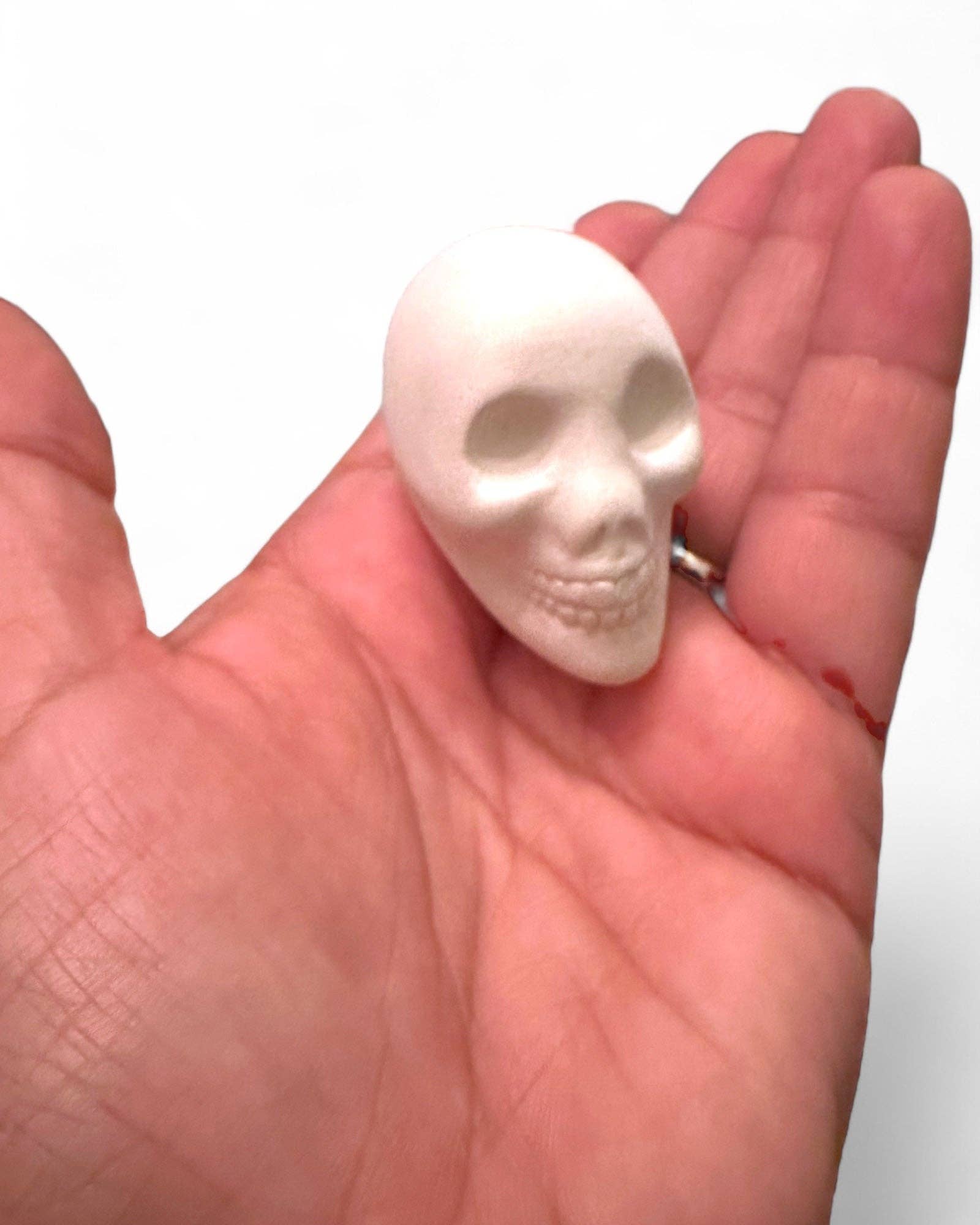 Cielito Lindo - Wholesale Decorative figurine - White Skull Day of the Dead Decor