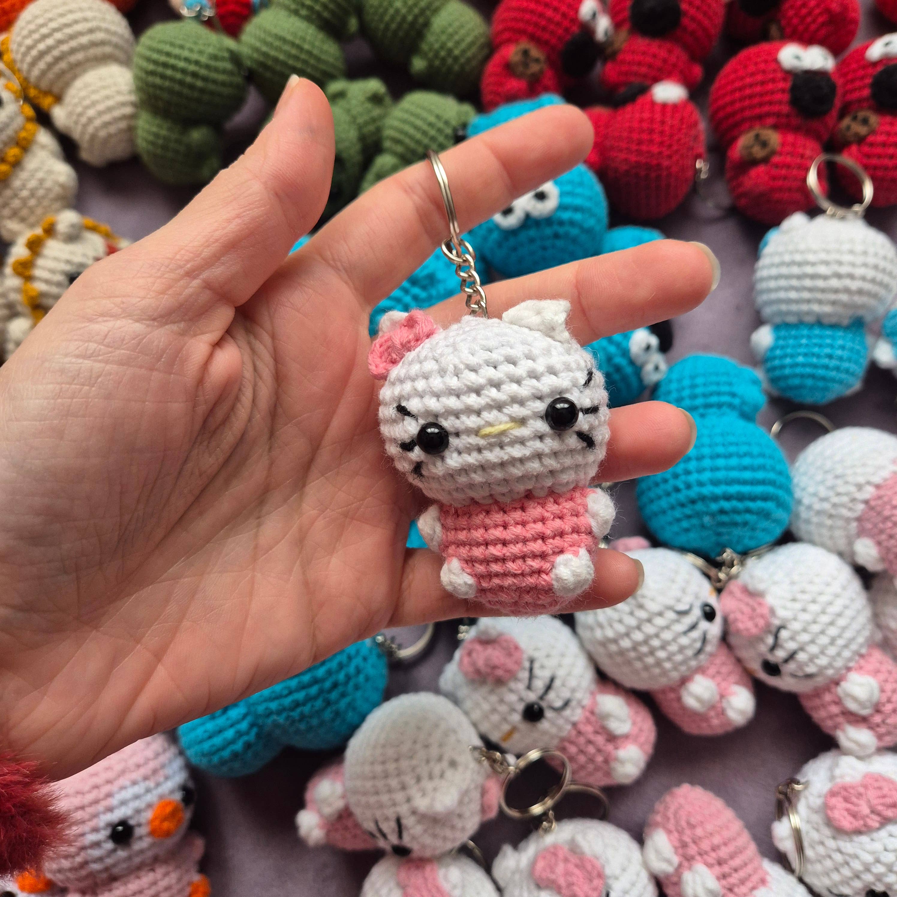 despinacrafting – Porta-chaves - Unissexo por atacado – Chaveiro Amigurumi de Crochê em tamanho de dedo, Brinquedo de Pelúcia17