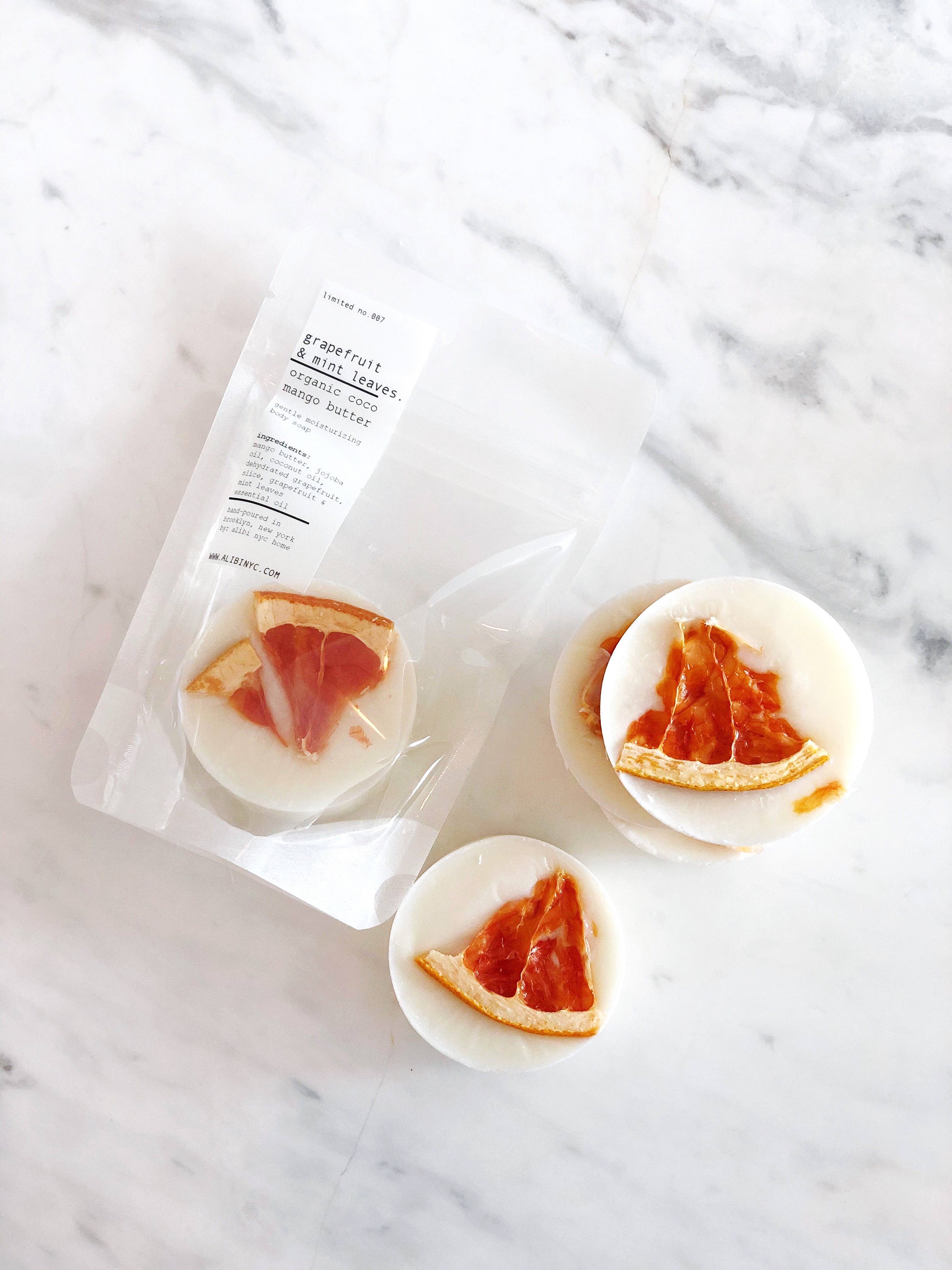 ALIBI NYC - Wholesale Bar Soap - GRAPEFRUIT + MINT LEAVES ORGANIC COCO MANGO BUTTER SOAP5