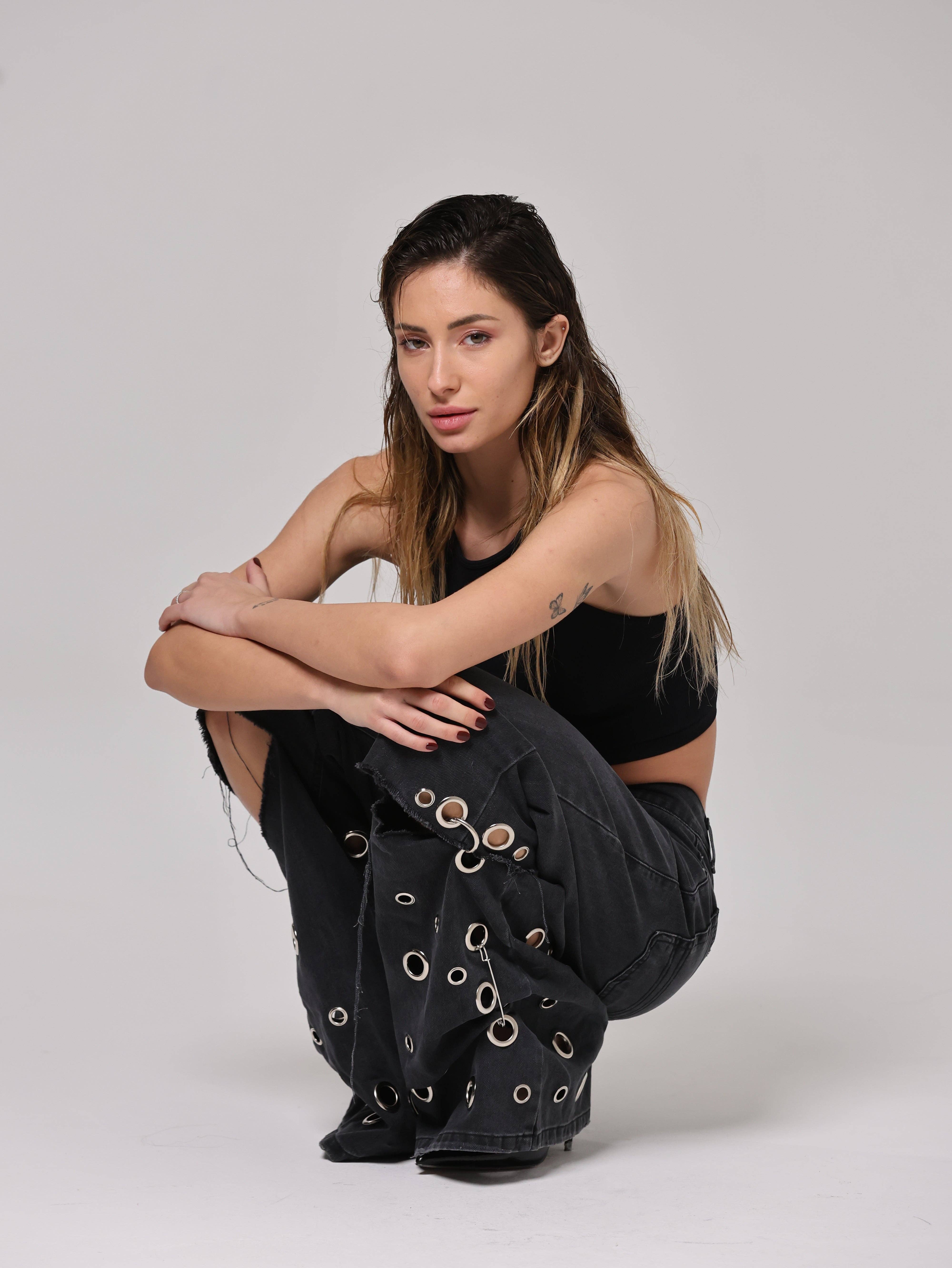 GiSar - Vente Jean – femme - DYNAMO19