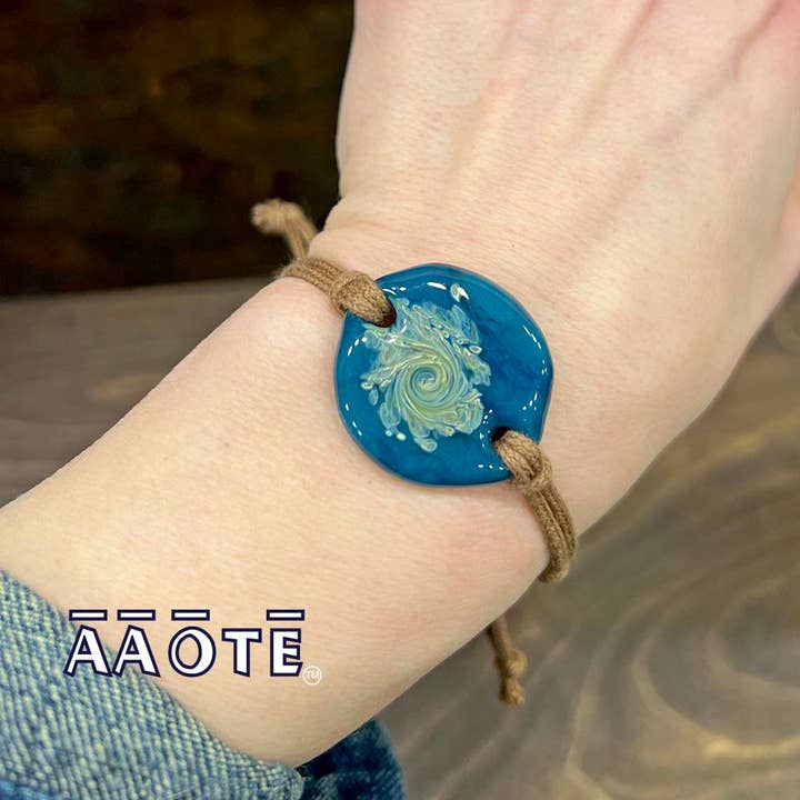 Fidget Widget Glass Art Bracelet Made in USA by Tari Zarka for wholesale by AAOTE
